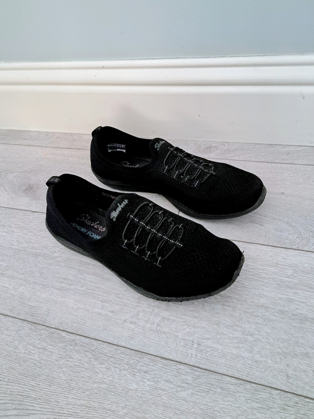 Skechers Womans Black Knit Slip-On Shoes